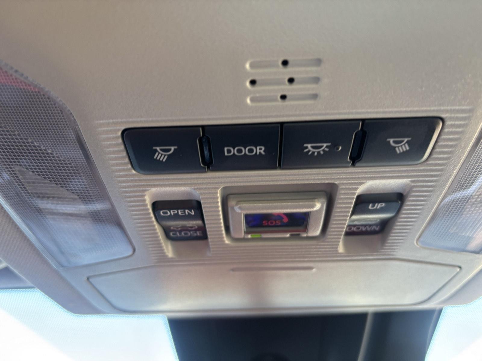Toyota RAV4 Hybrid XLE Premium 2024