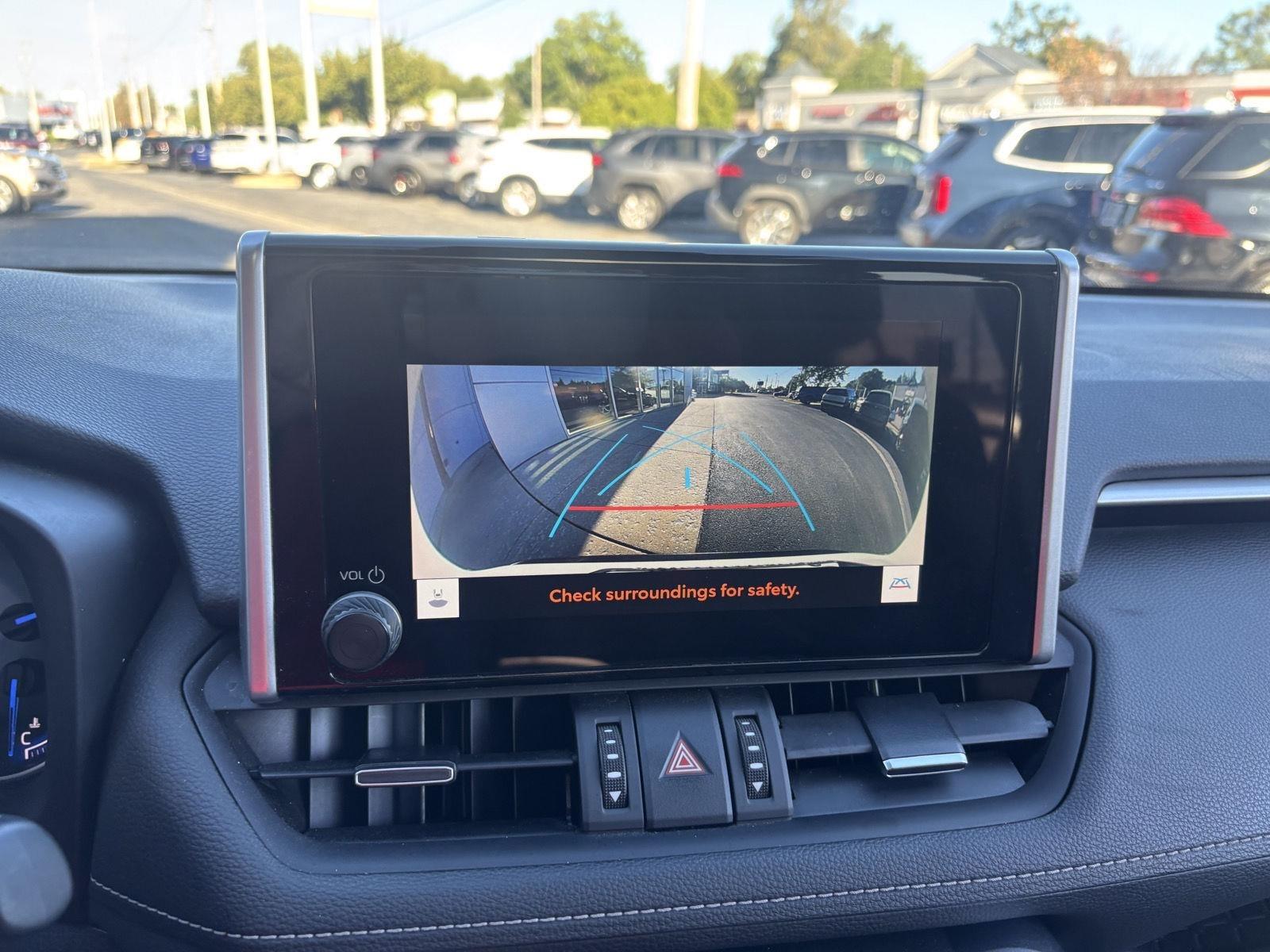Toyota RAV4 Hybrid XLE Premium 2024
