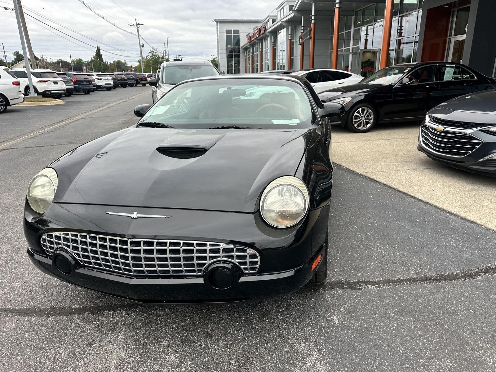 Ford Thunderbird Deluxe 2003