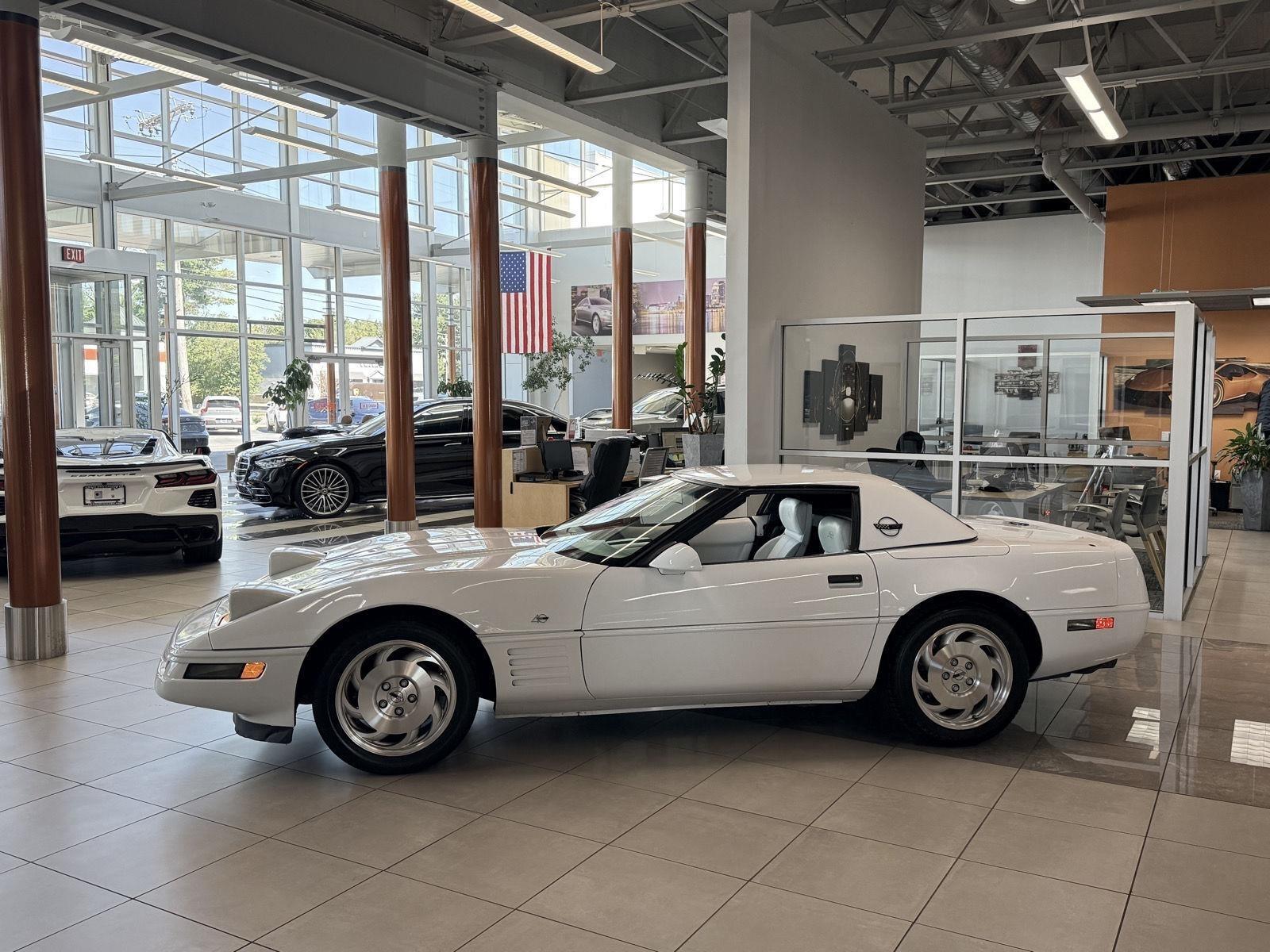 Chevrolet Corvette Convertible 1993