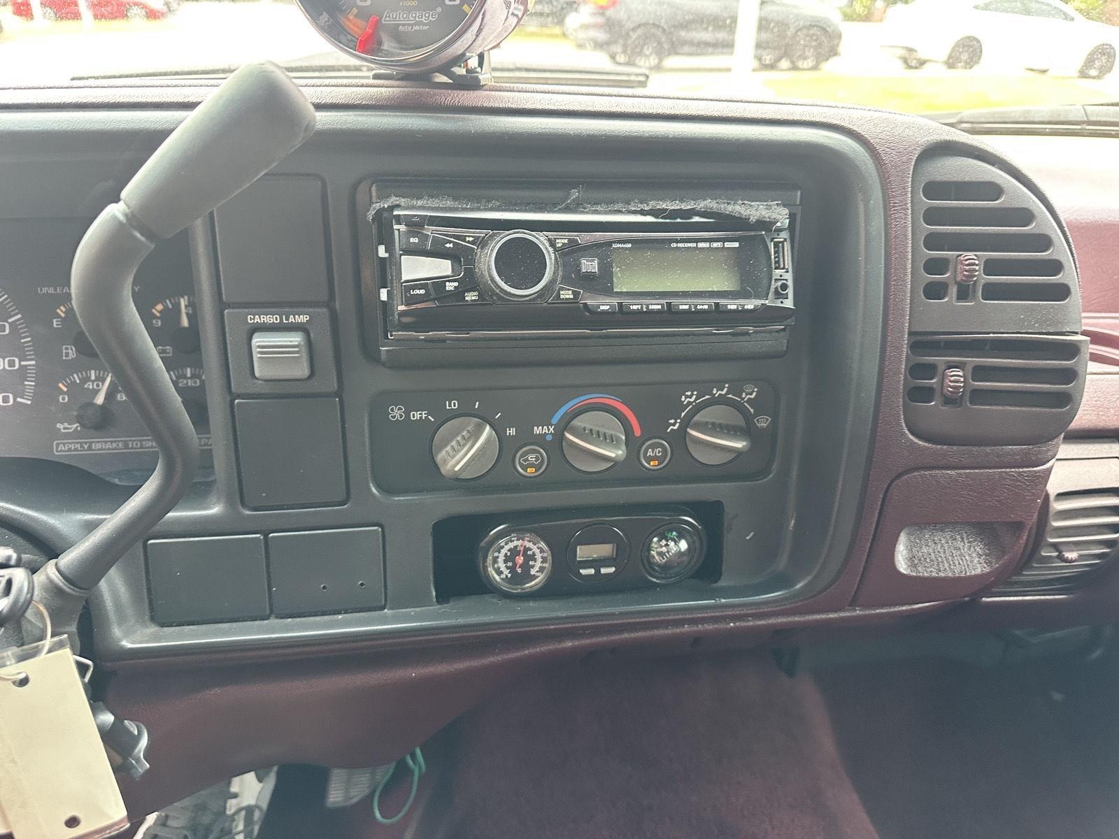 Chevrolet C/K 1500 Reg. Cab 6.5-ft. bed 2WD 1996