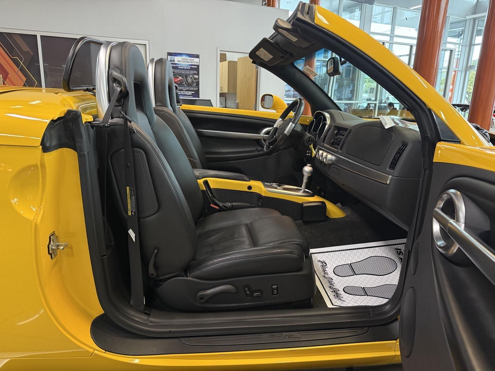 Chevrolet SSR Base 2004