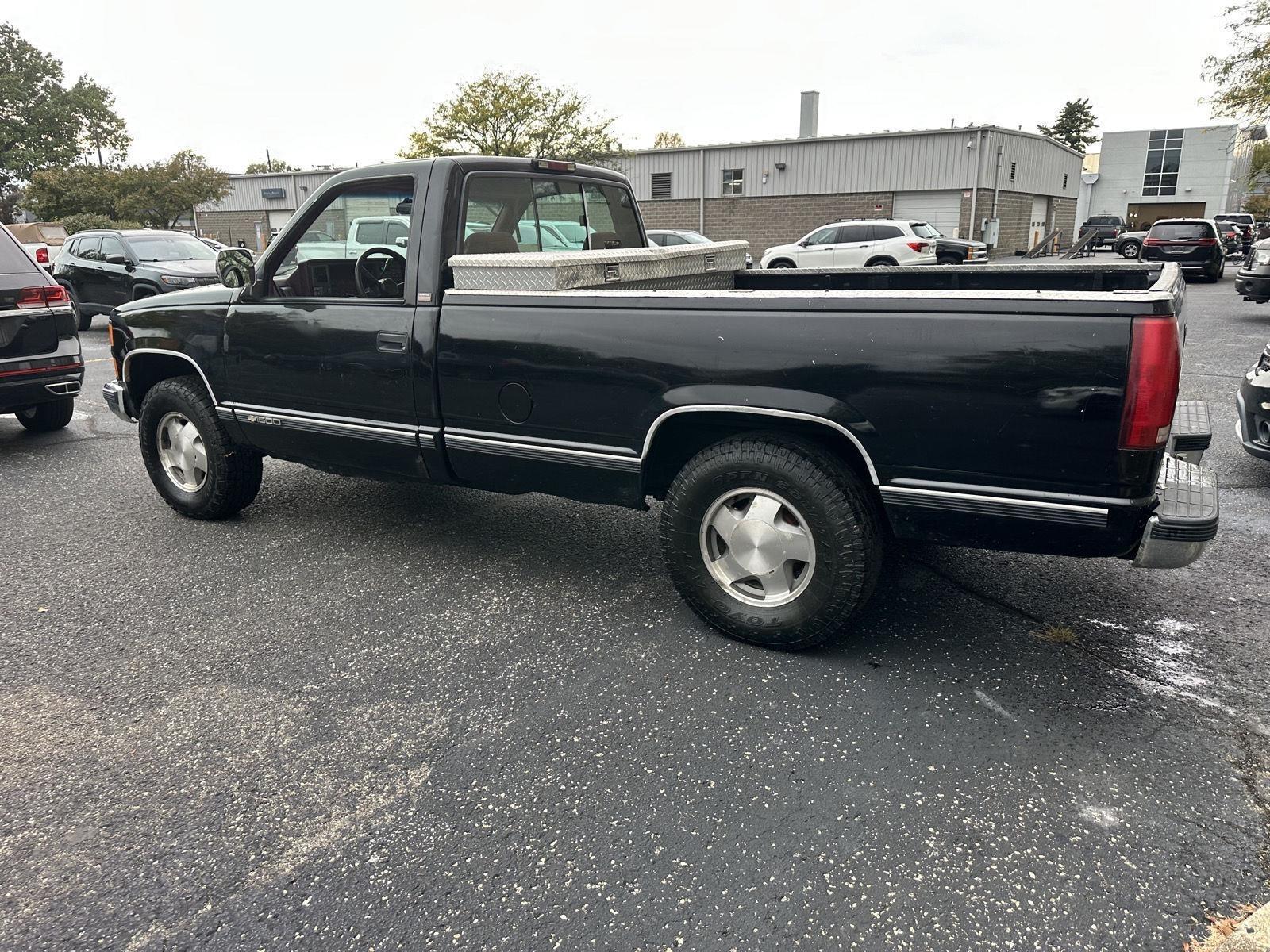 Chevrolet C/K 1500 Reg. Cab 6.5-ft. Bed 4WD 1994