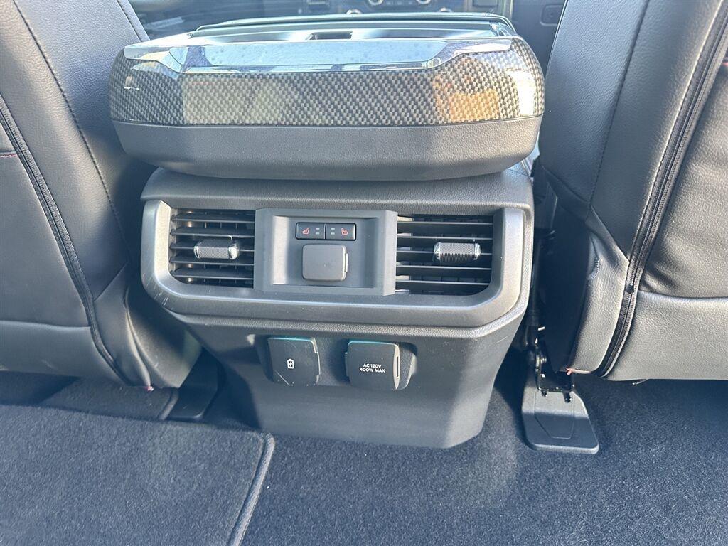 Ford F-150 Lariat SuperCrew 4WD 2025