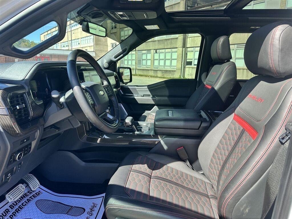 Ford F-150 Lariat SuperCrew 4WD 2025