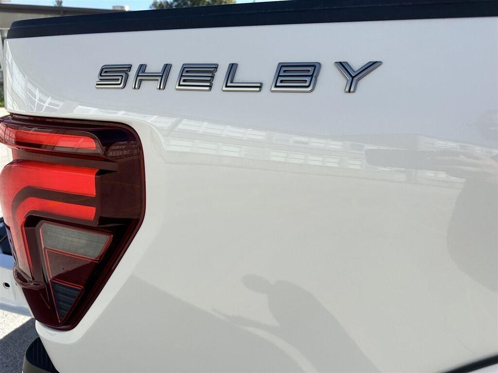 Ford F-150 Lariat SuperCrew 4WD 2025