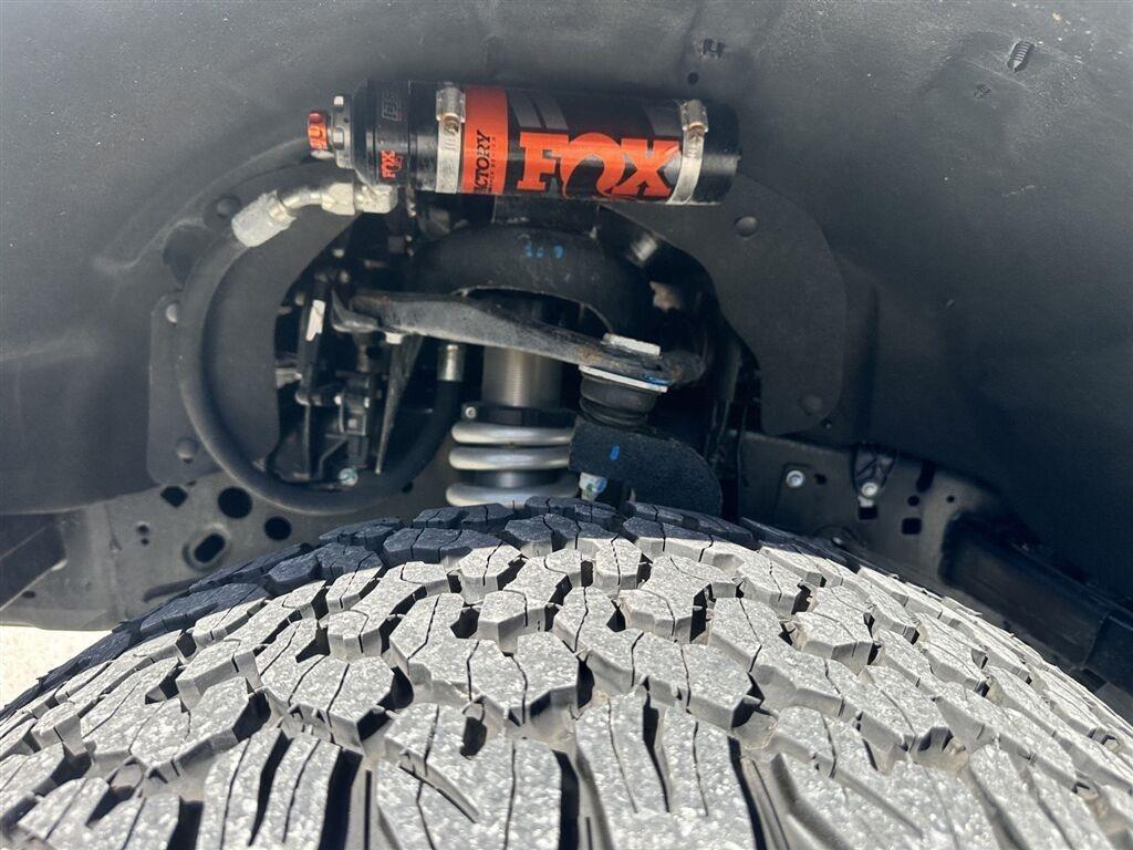 Ford F-150 Lariat SuperCrew 4WD 2025