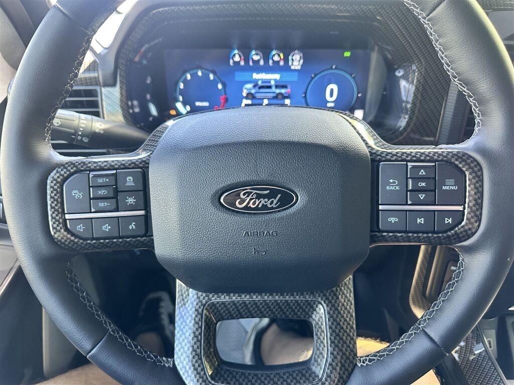 Ford F-150 Lariat SuperCrew 4WD 2025
