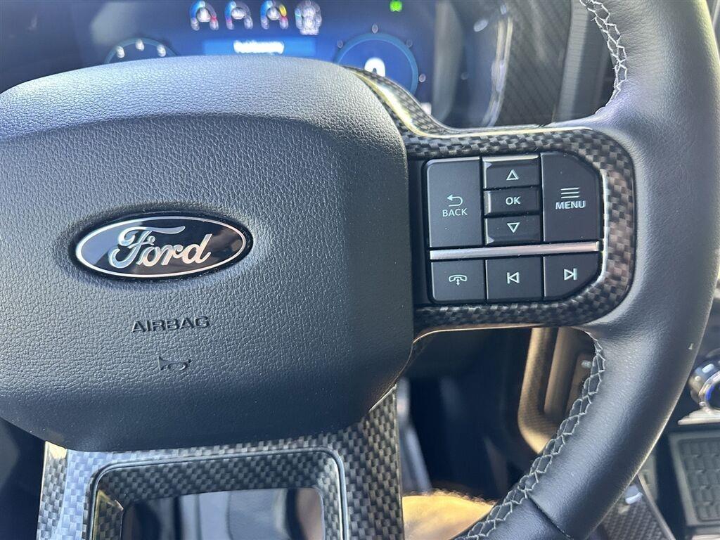 Ford F-150 Lariat SuperCrew 4WD 2025