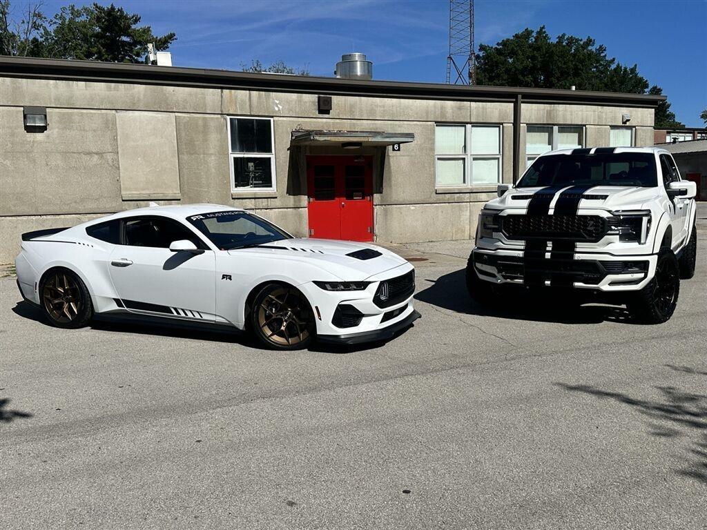 Ford F-150 Lariat SuperCrew 4WD 2025