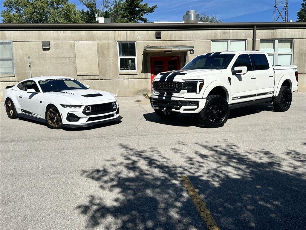 Ford F-150 Lariat SuperCrew 4WD 2025