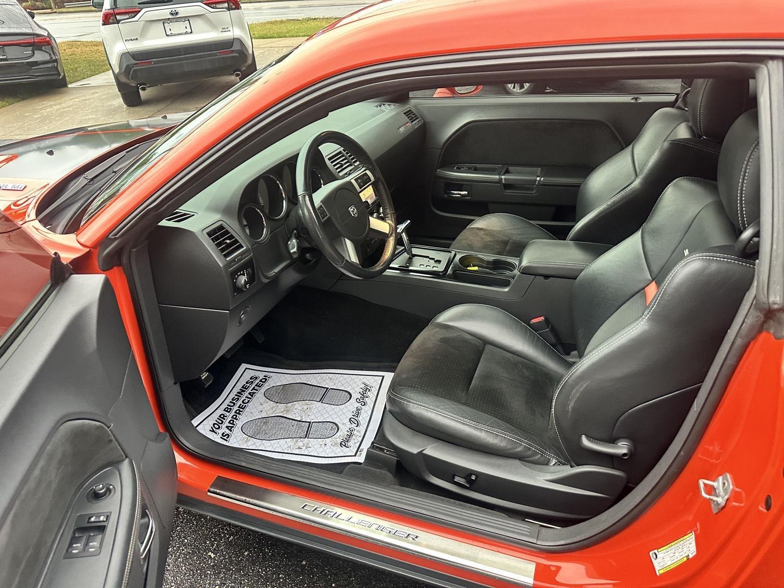 Dodge Challenger SRT8 2009