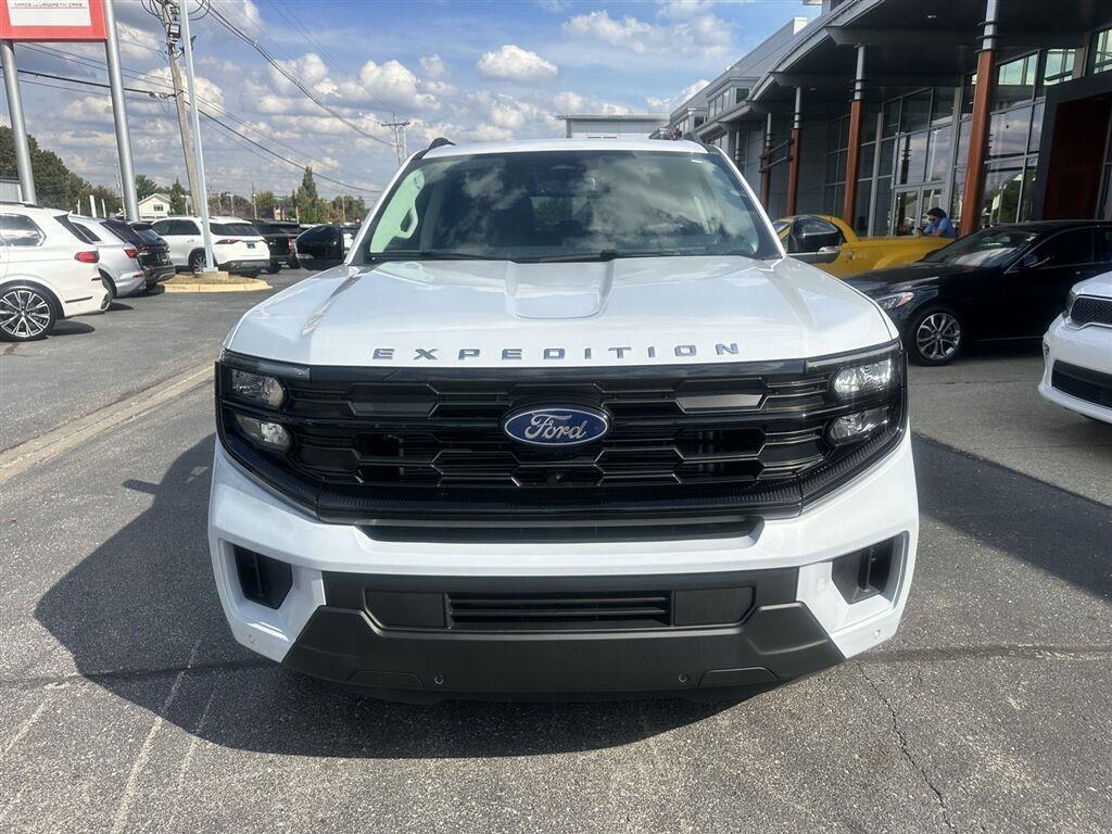 Ford Expedition MAX XLT 4WD 2025