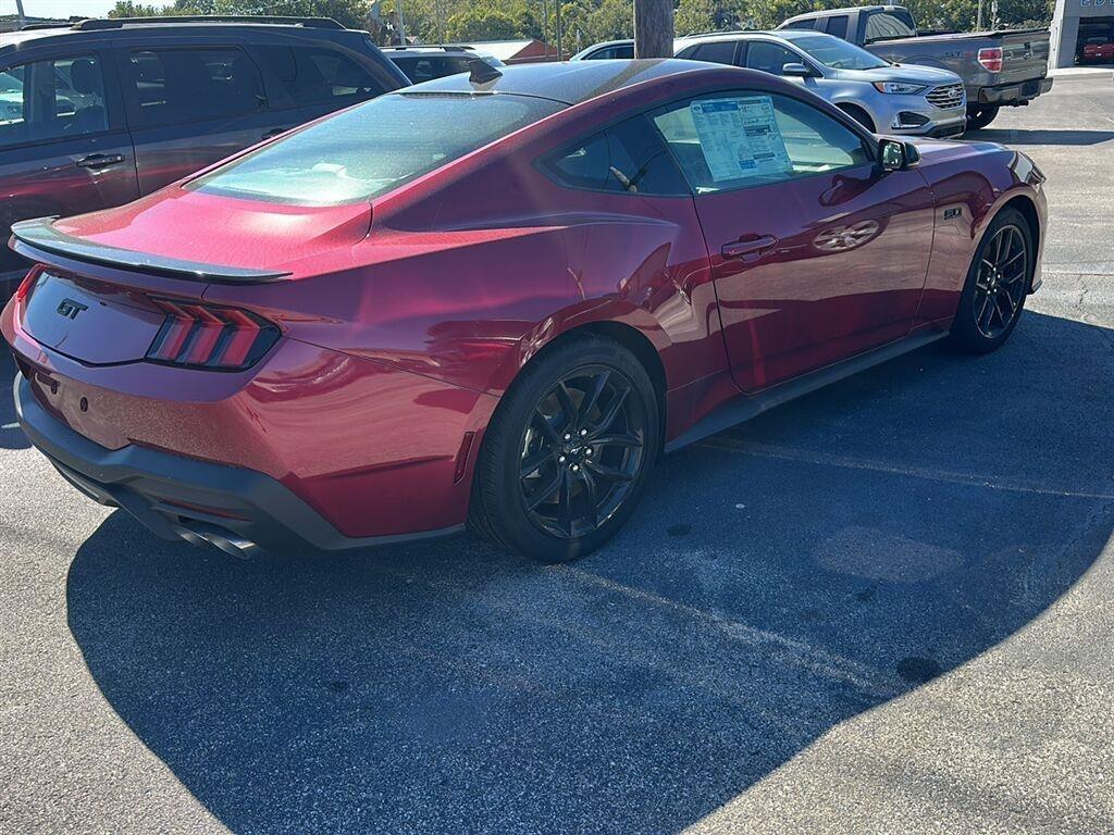 Ford Mustang GT Premium Coupe 2025