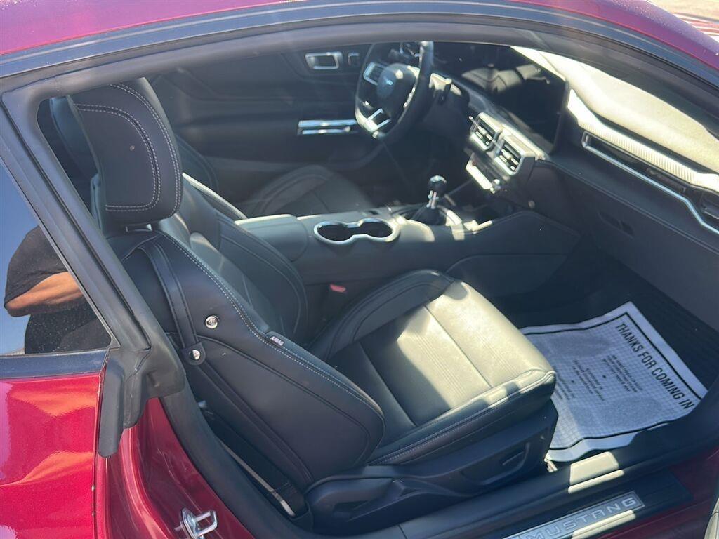 Ford Mustang GT Premium Coupe 2025