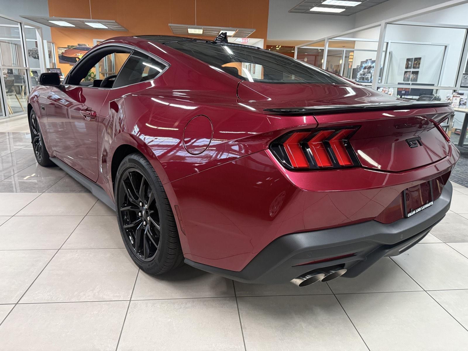 Ford Mustang GT Premium Coupe 2025