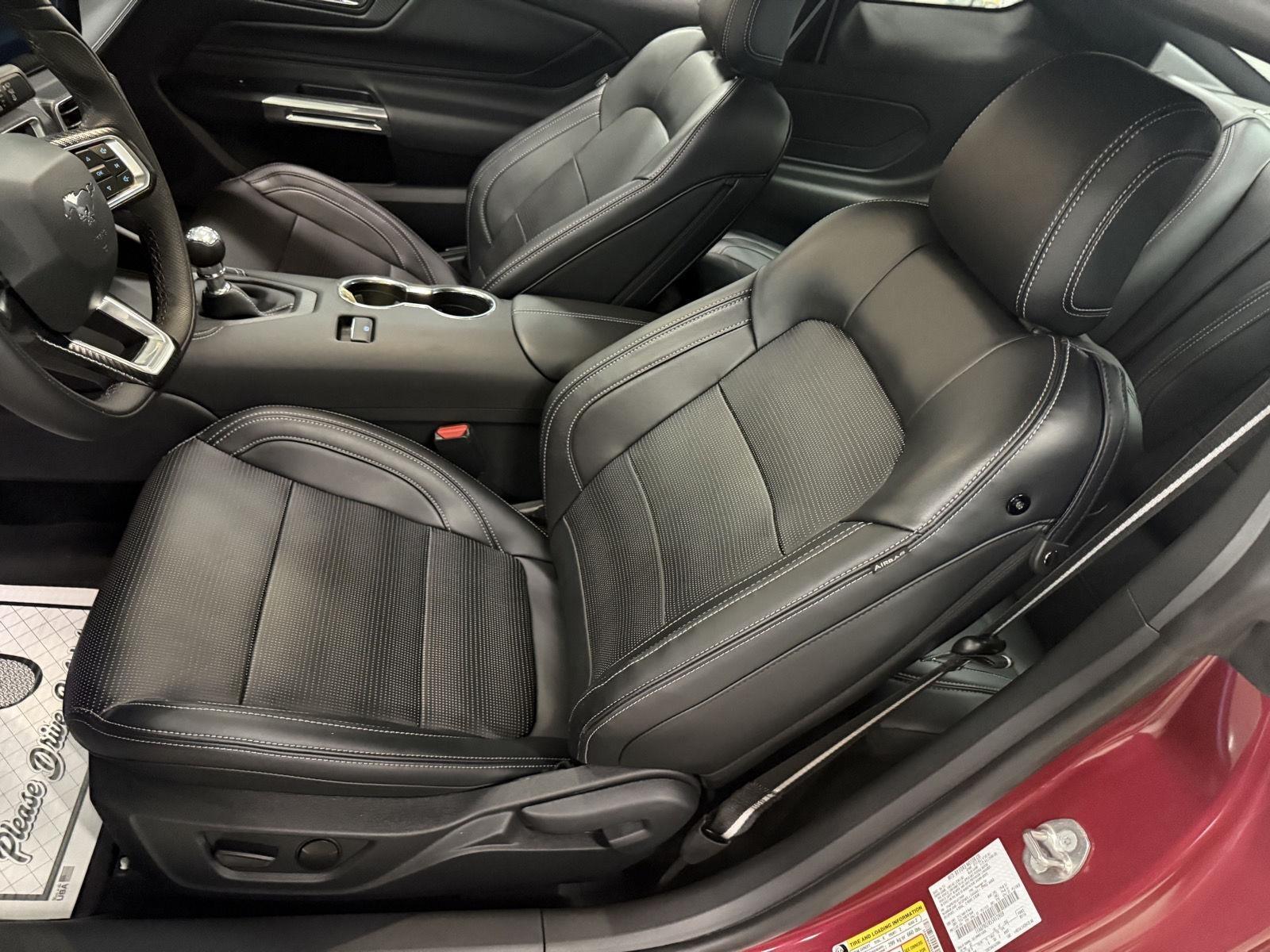 Ford Mustang GT Premium Coupe 2025