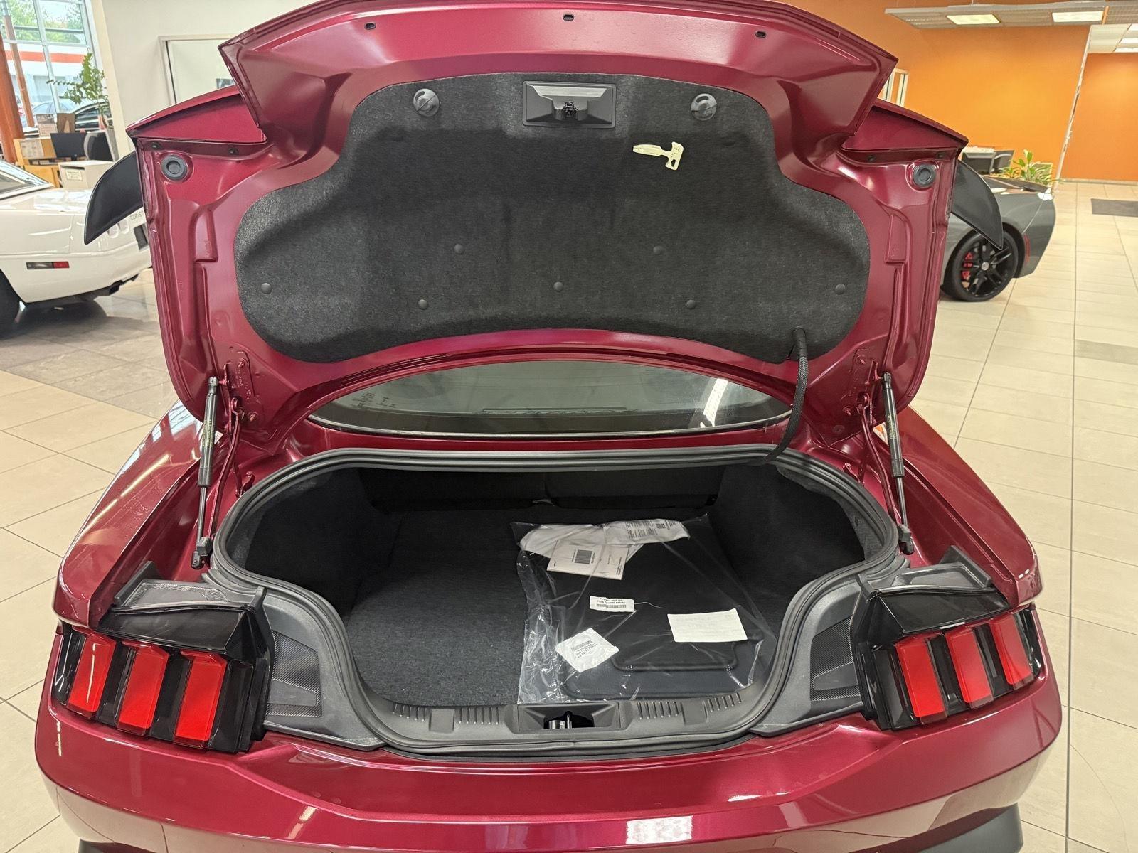Ford Mustang GT Premium Coupe 2025