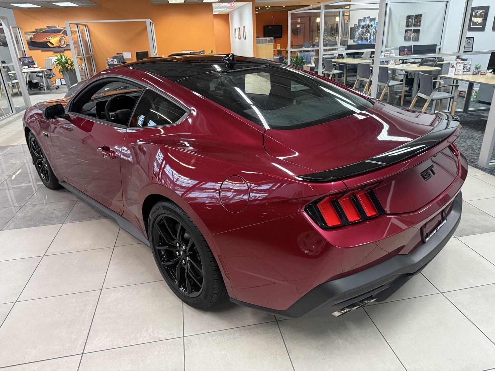 Ford Mustang GT Premium Coupe 2025
