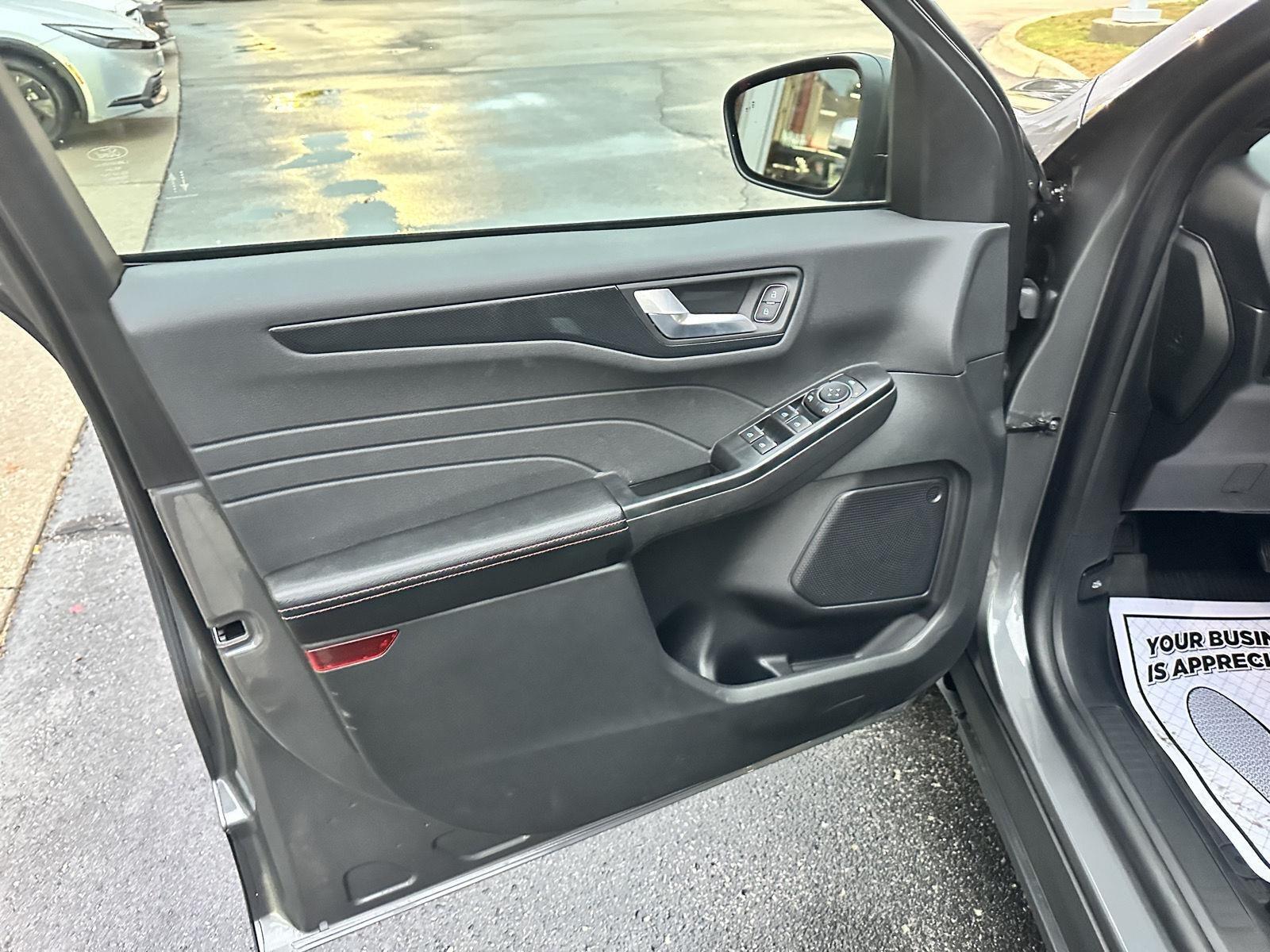 Ford Escape ST-Line AWD 2025