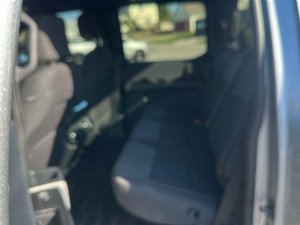 Ford F-150 STX SuperCrew 4WD 2025