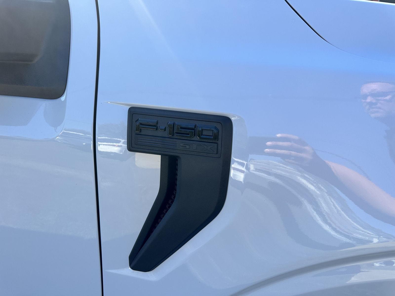 Ford F-150 STX SuperCab 4WD 2025