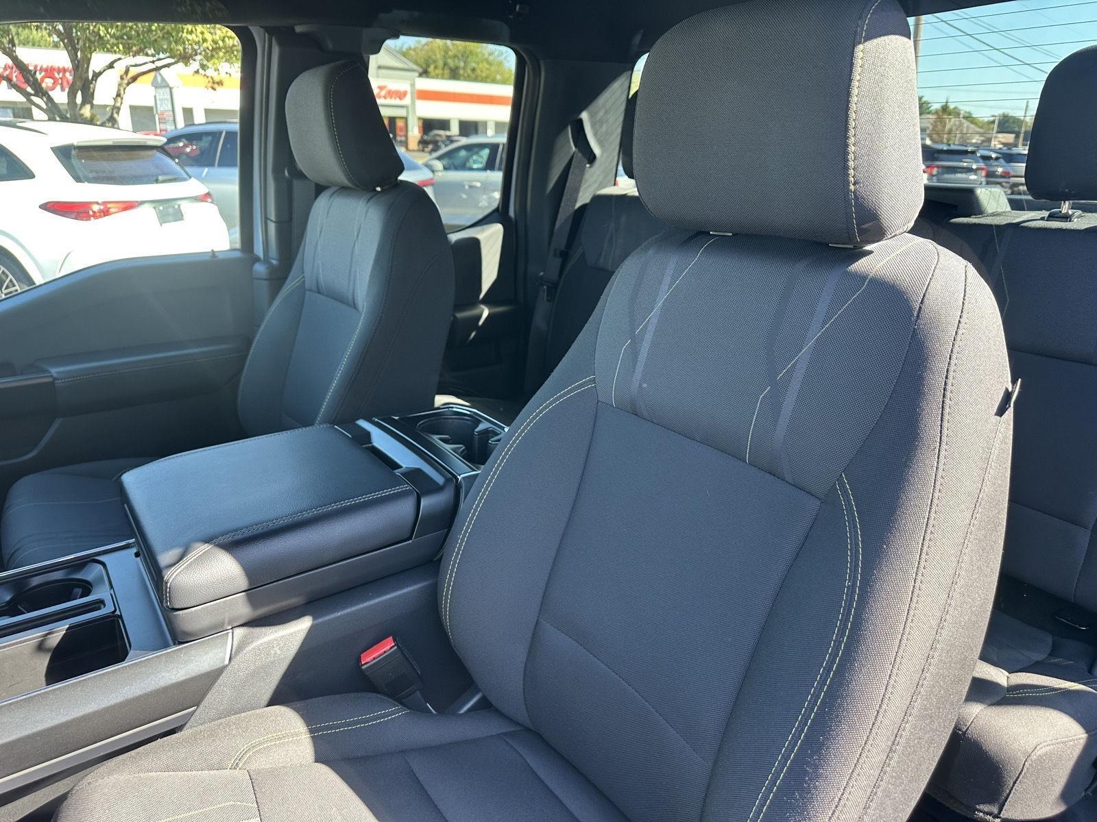 Ford F-150 STX SuperCab 4WD 2025