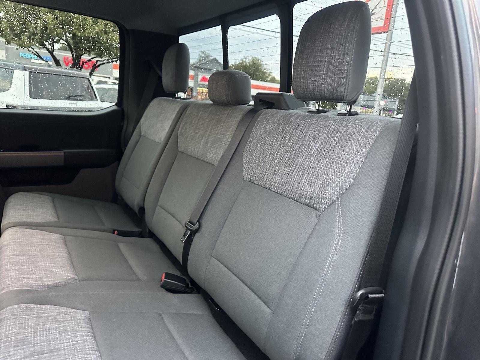 Ford F-350 SD XLT Crew Cab Long Bed 4WD 2026