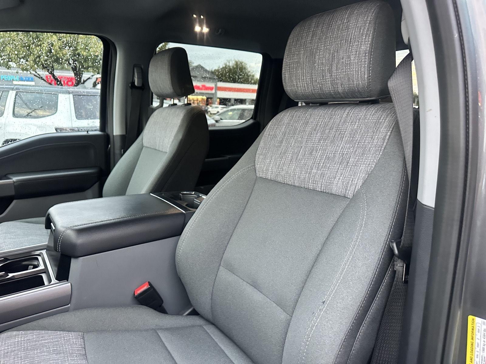 Ford F-350 SD XLT Crew Cab Long Bed 4WD 2026