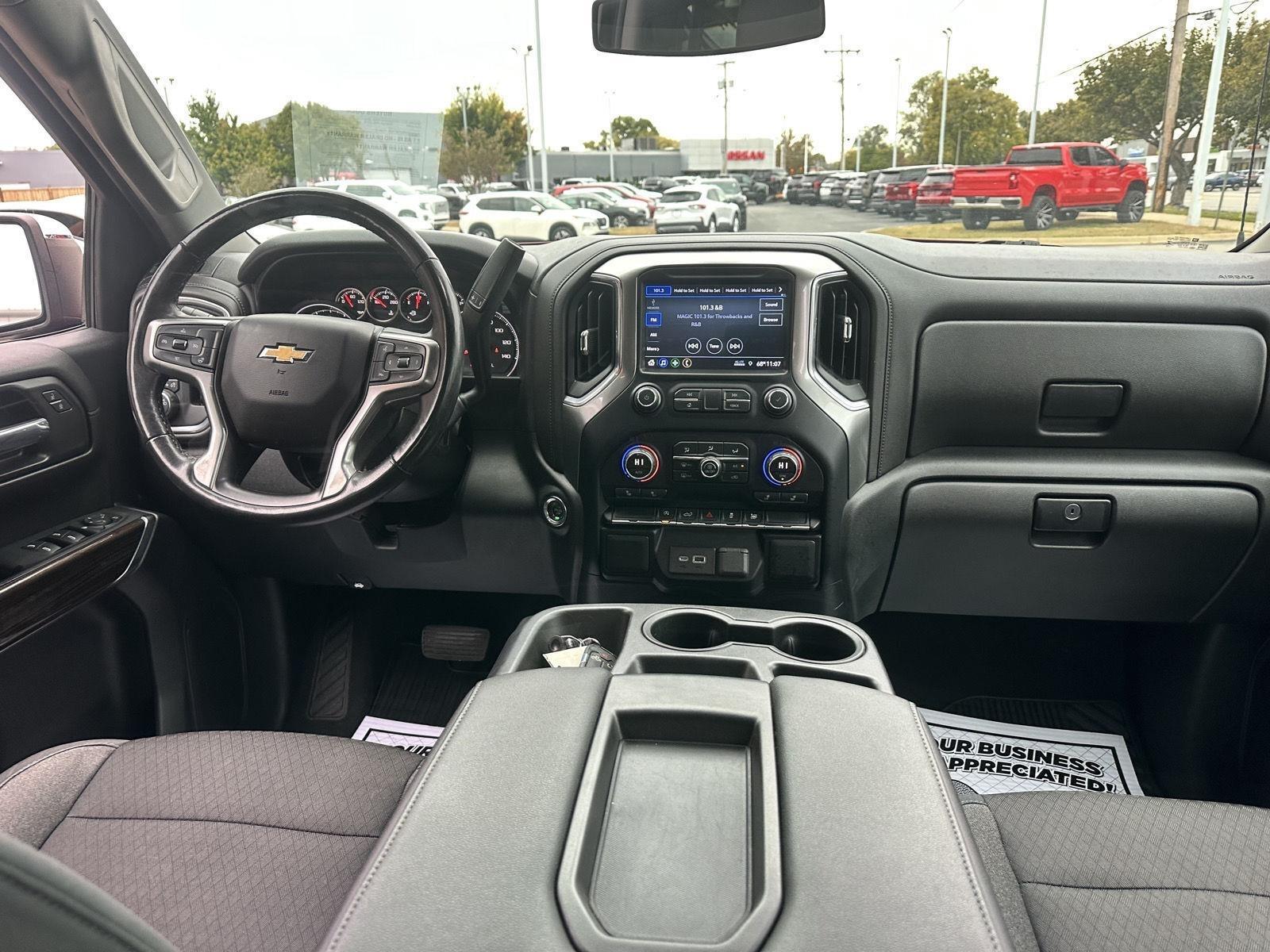 Chevrolet Silverado 1500 LT Crew Cab 4WD 2019
