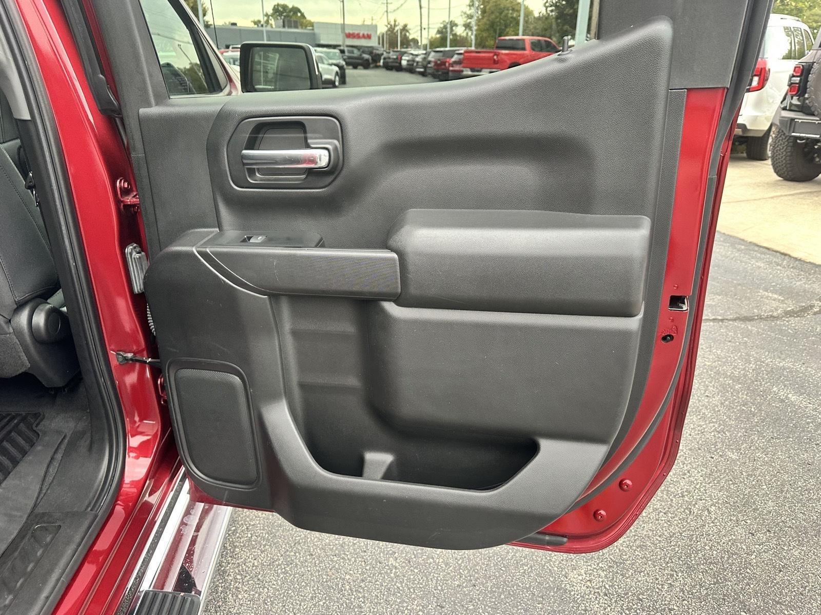 Chevrolet Silverado 1500 LT Crew Cab 4WD 2019