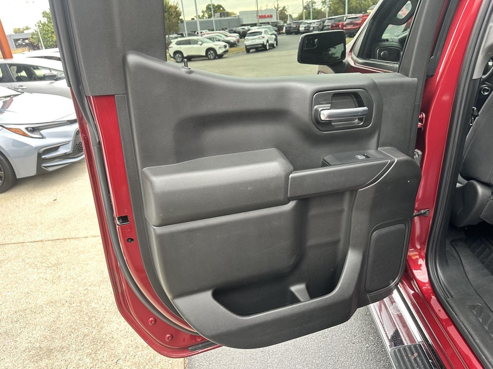 Chevrolet Silverado 1500 LT Crew Cab 4WD 2019
