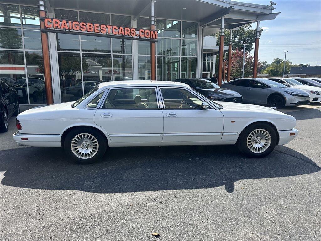 Jaguar XJ Sedan Vanden Plas 1997