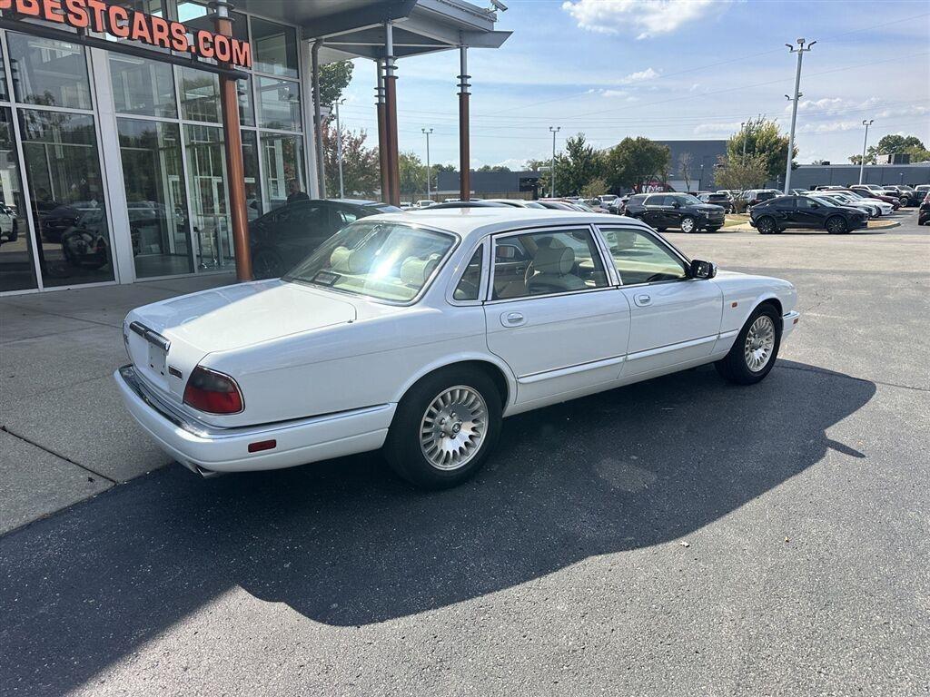 Jaguar XJ Sedan Vanden Plas 1997
