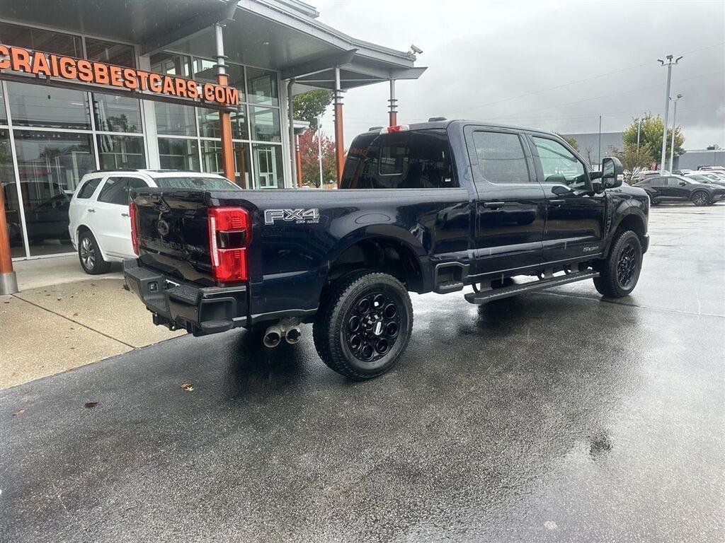 Ford F-250 SD Lariat Crew Cab 4WD 2025