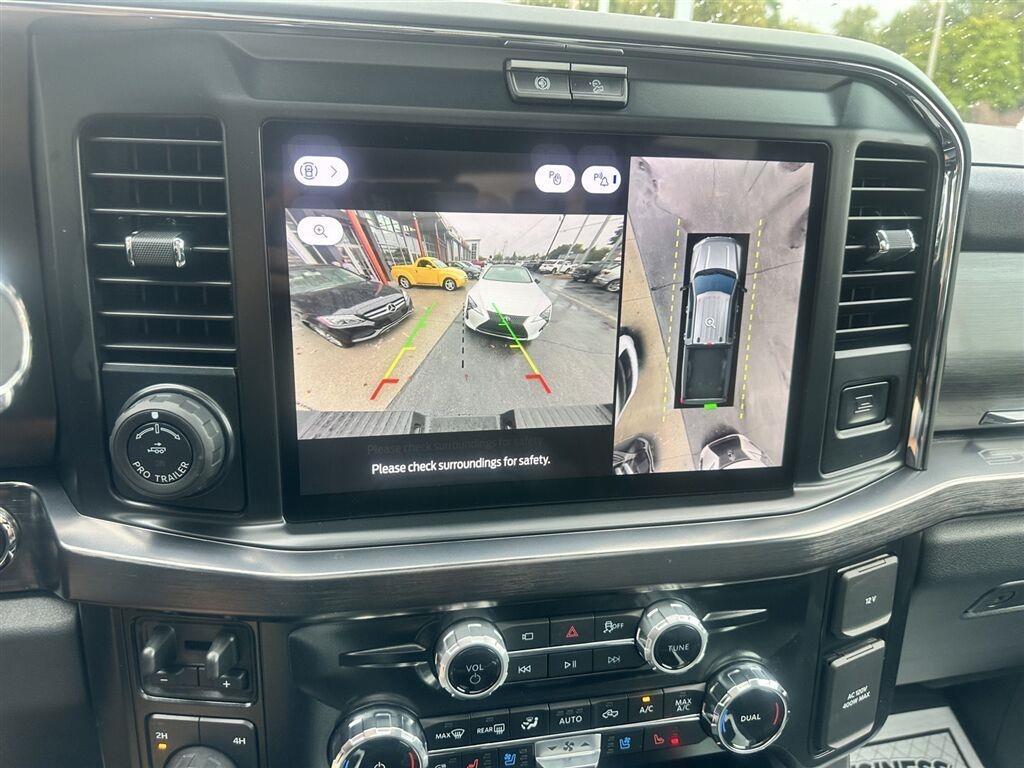 Ford F-250 SD Lariat Crew Cab 4WD 2025