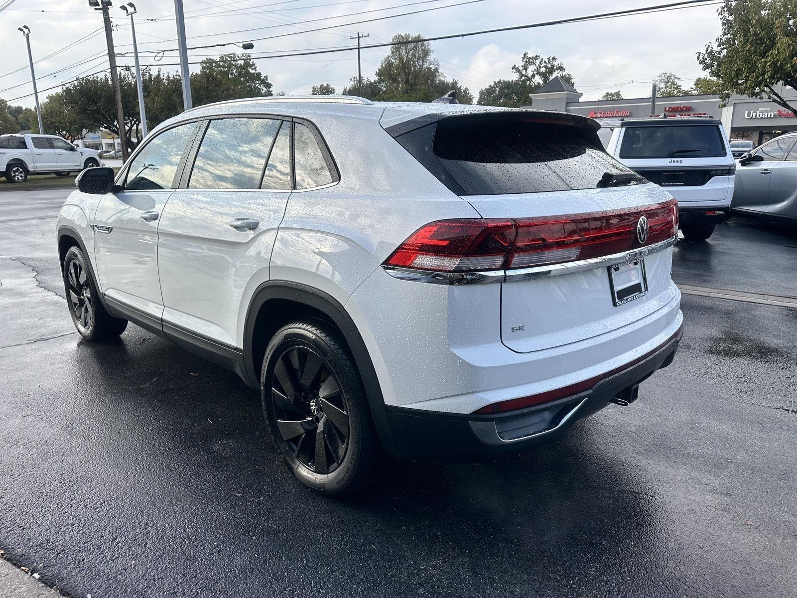 Volkswagen Atlas Cross Sport SE w/Technology AWD 2024