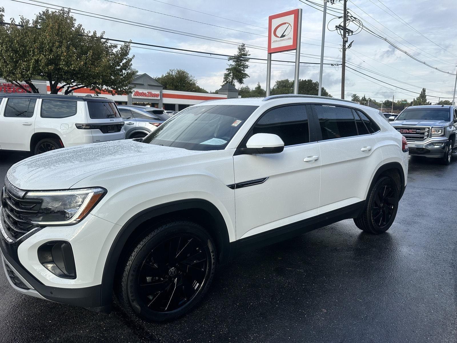Volkswagen Atlas Cross Sport SE w/Technology AWD 2024