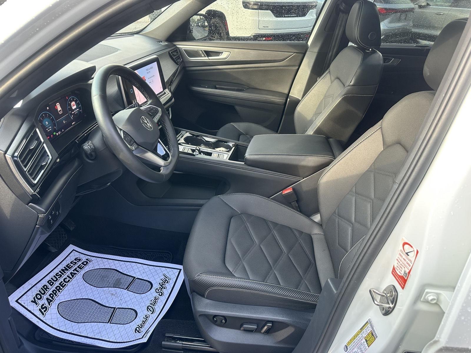 Volkswagen Atlas Cross Sport SE w/Technology AWD 2024