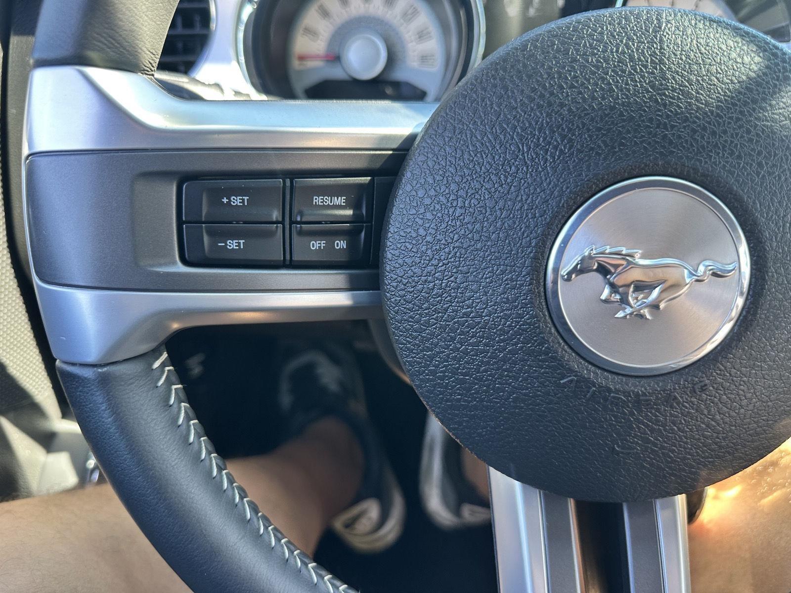 Ford Mustang GT Coupe 2011