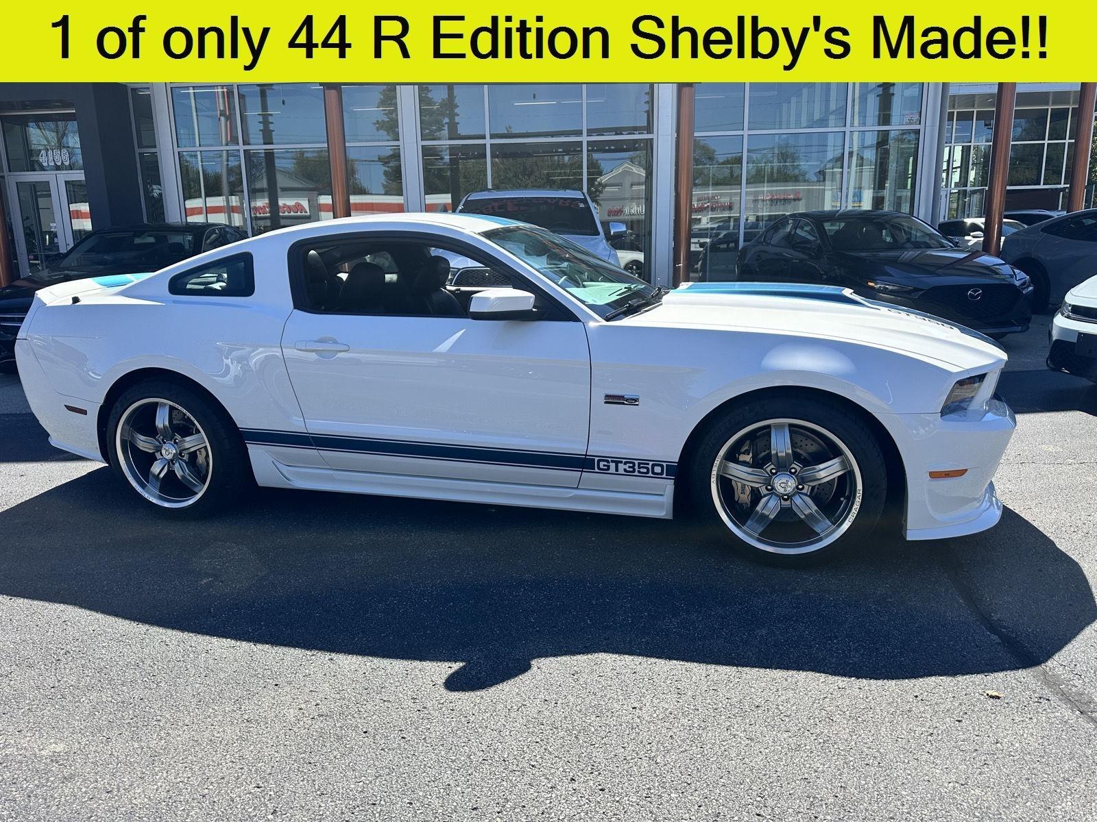 Ford Shelby GT350 Base 2011