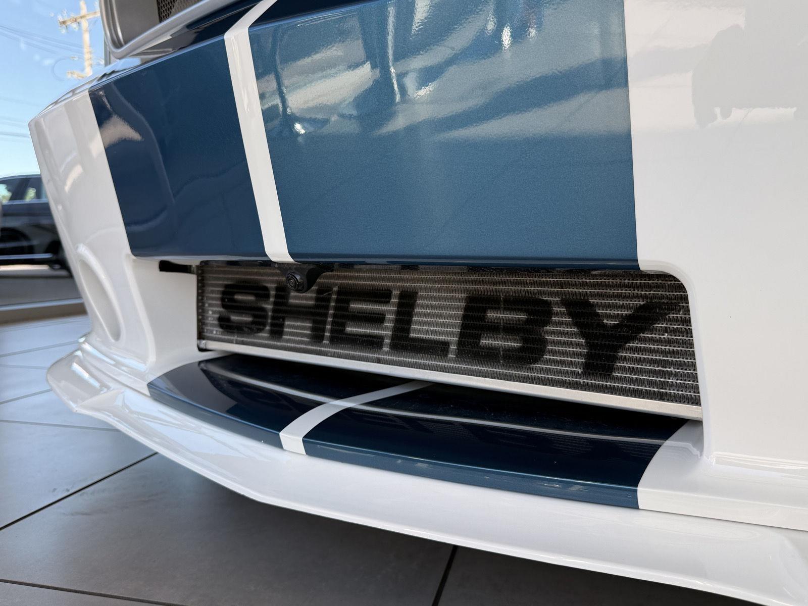 Ford Shelby GT350 Base 2011