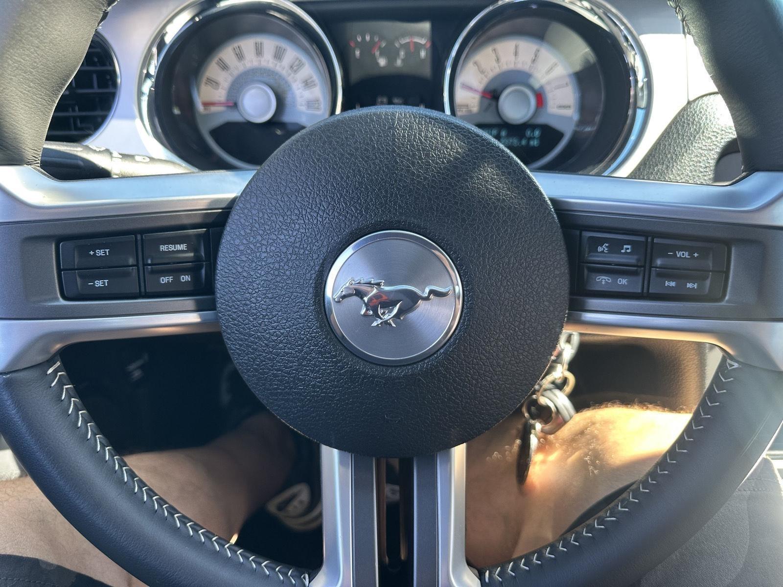 Ford Shelby GT350 Base 2011