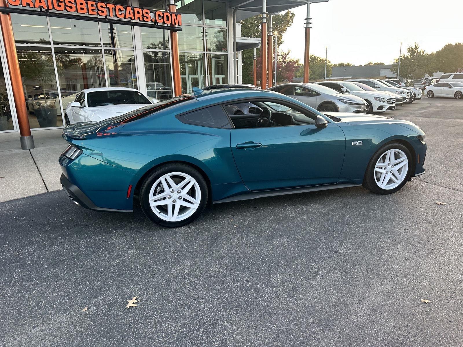 Ford Mustang GT Premium Coupe 2026