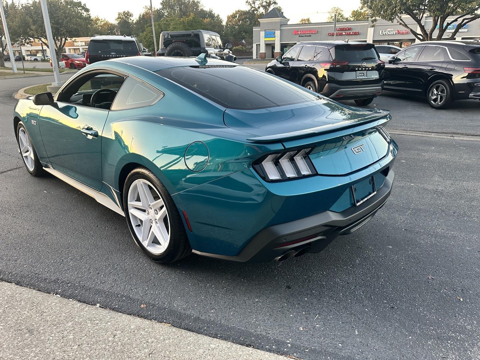 Ford Mustang GT Premium Coupe 2026