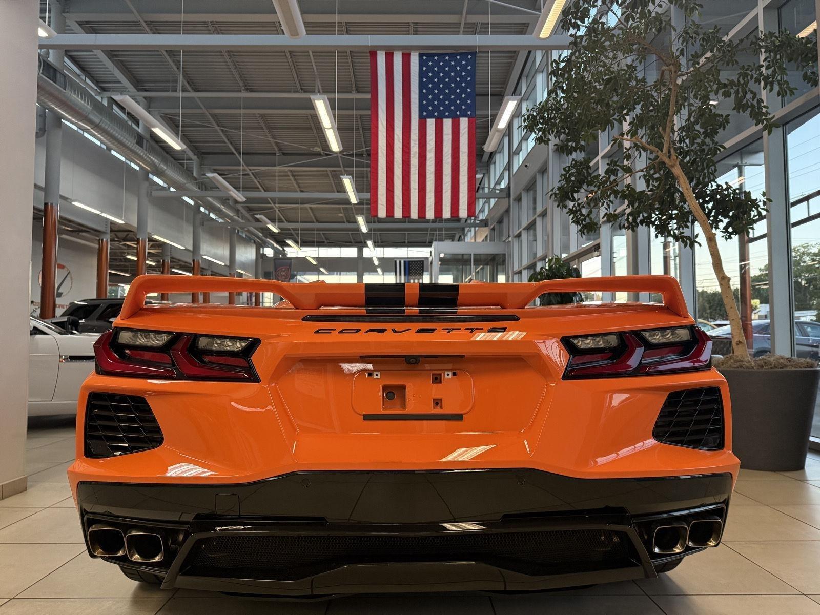 Chevrolet Corvette 2LT Convertible 2024