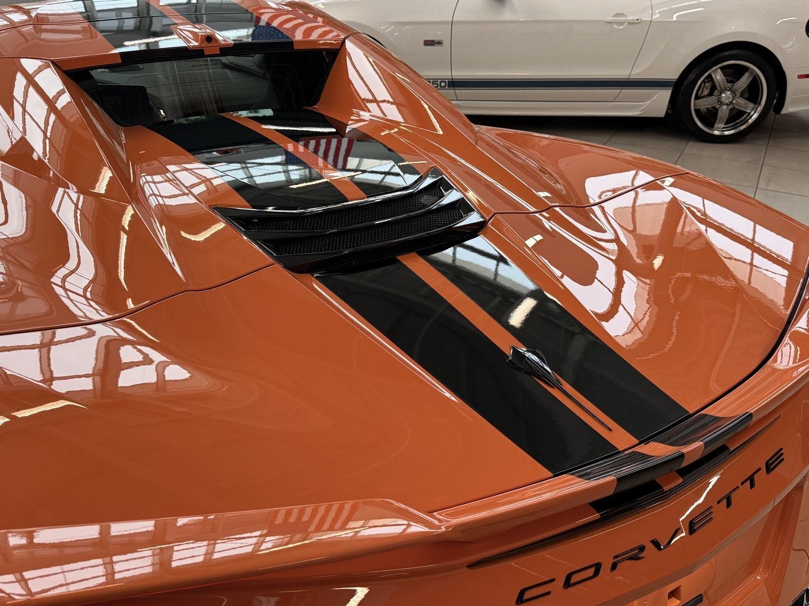 Chevrolet Corvette 2LT Convertible 2024