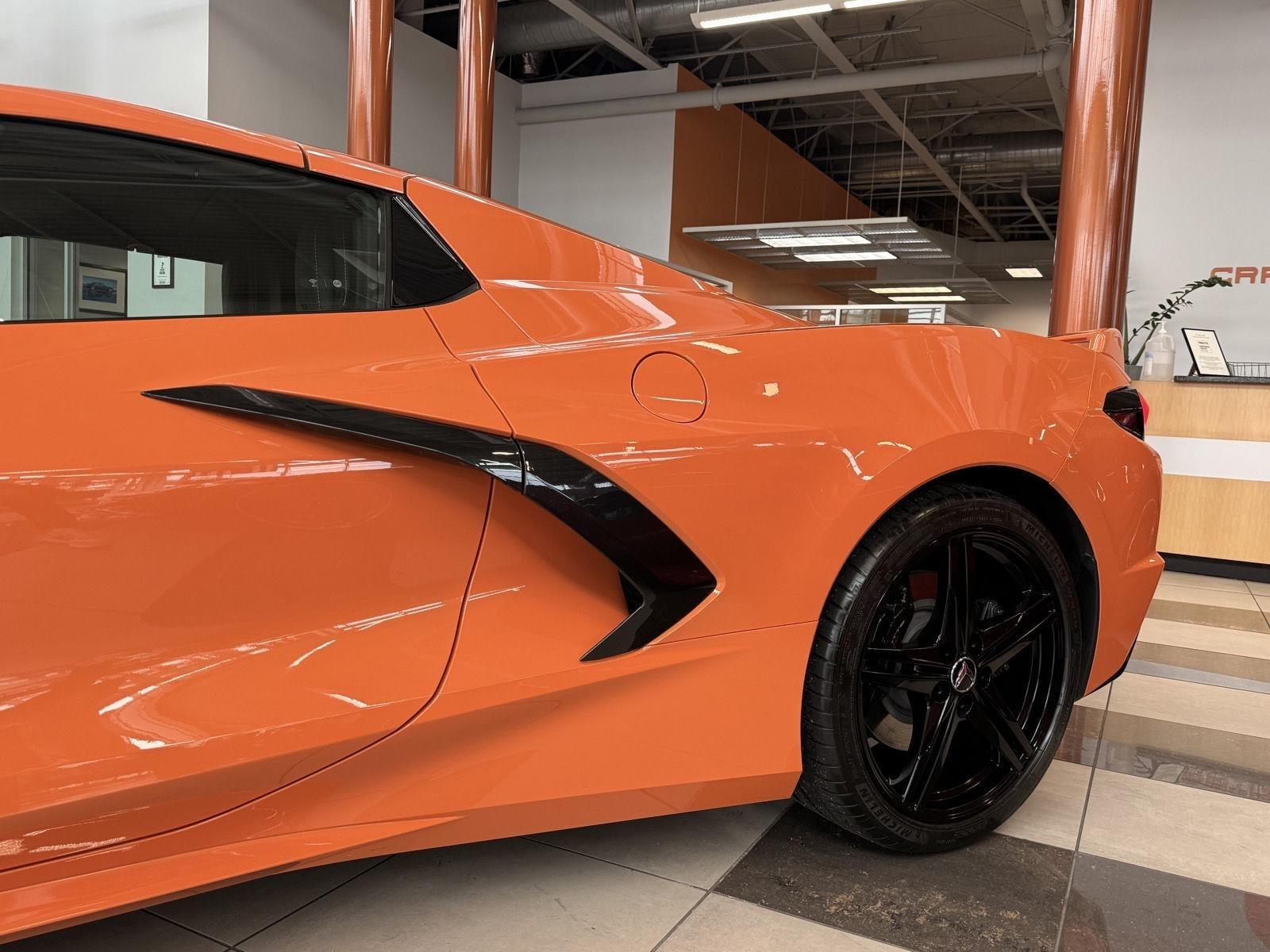 Chevrolet Corvette 2LT Convertible 2024