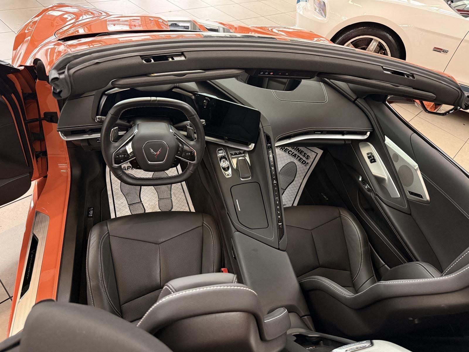 Chevrolet Corvette 2LT Convertible 2024