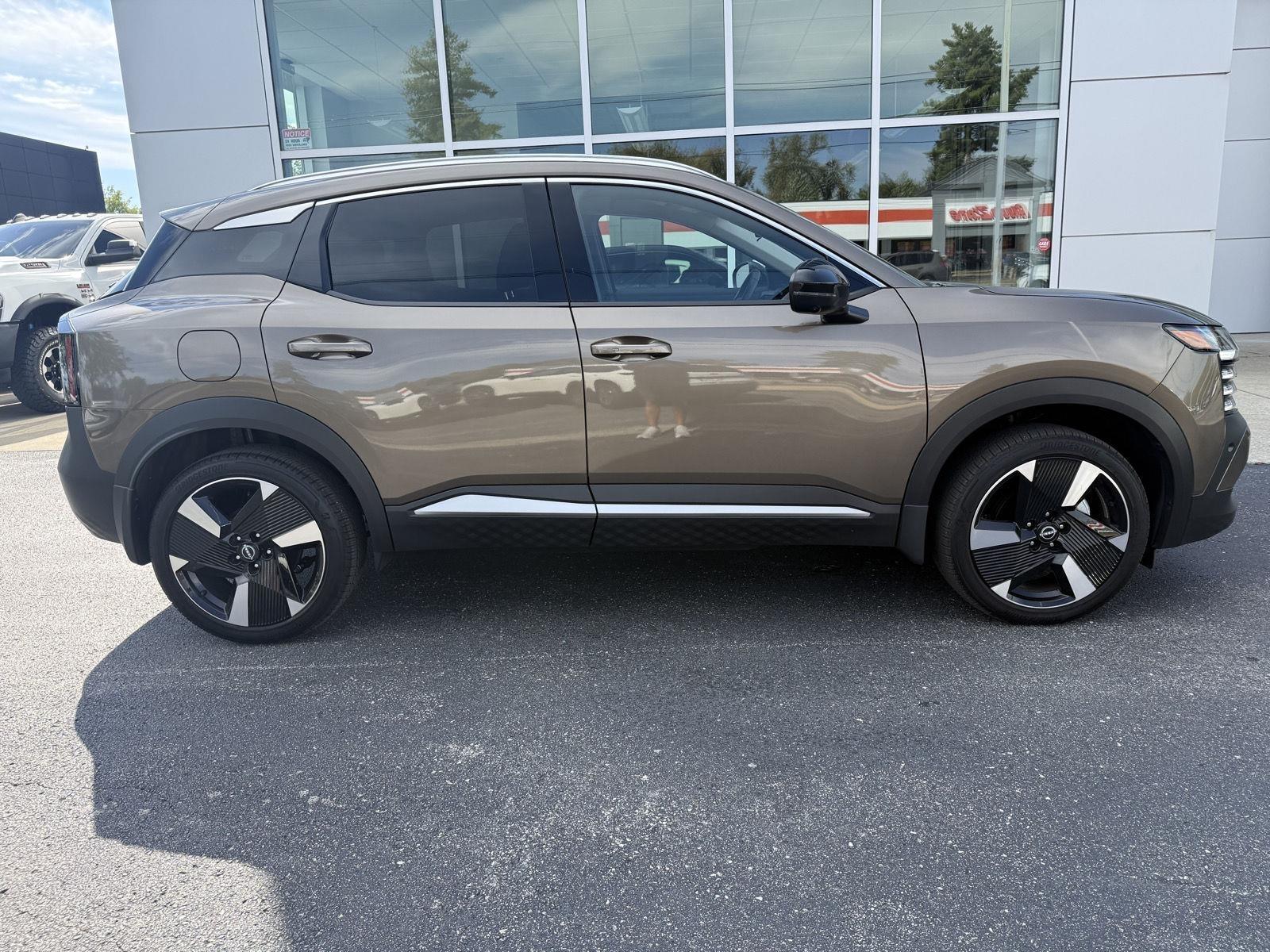 2026 Nissan Kicks SR 4WD